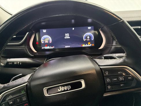 Used 2021 Jeep Grand Cherokee L Limited RWD image 29