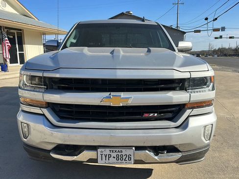 Used 2018 Chevrolet Silverado 1500 LT w/ Texas Edition image 8