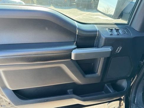 Used 2018 Ford F150 XLT w/ Equipment Group 302A Luxury image 16