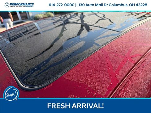 Used 2017 Chevrolet Malibu Premier w/ Premier Sun and Wheel Package FWD image 8
