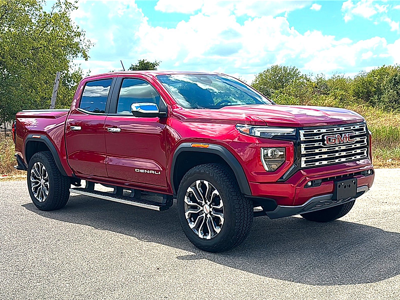 Used 2024 GMC Canyon Denali AWD/4WD image 10