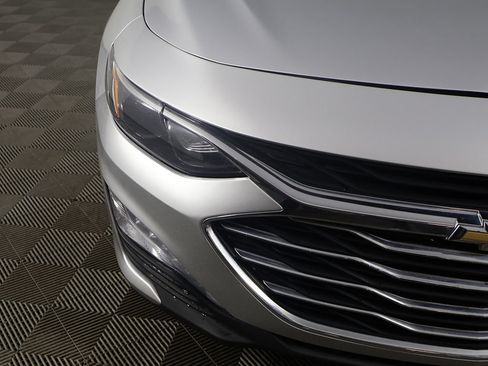 Used 2021 Chevrolet Malibu LT FWD image 10