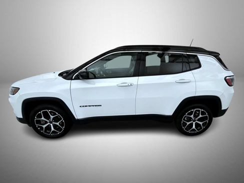 Used 2025 Jeep Compass Limited AWD/4WD image 8