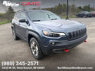 Used 2019 Jeep Cherokee Trailhawk w/ Cold Weather Group AWD/4WD 360° Tour