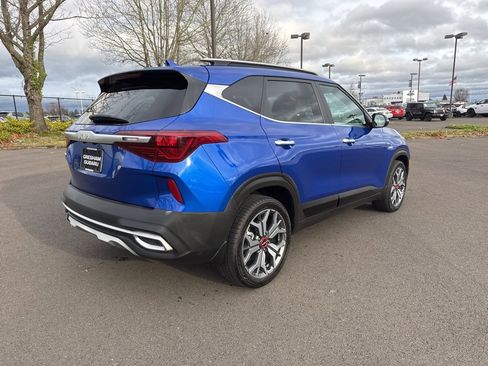 Used 2022 Kia Seltos SX w/ Sunroof Package image 7