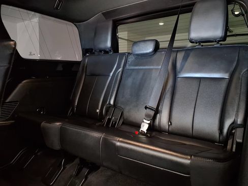 Used 2020 Ford Expedition XLT w/ Equipment Group 202A RWD image 9