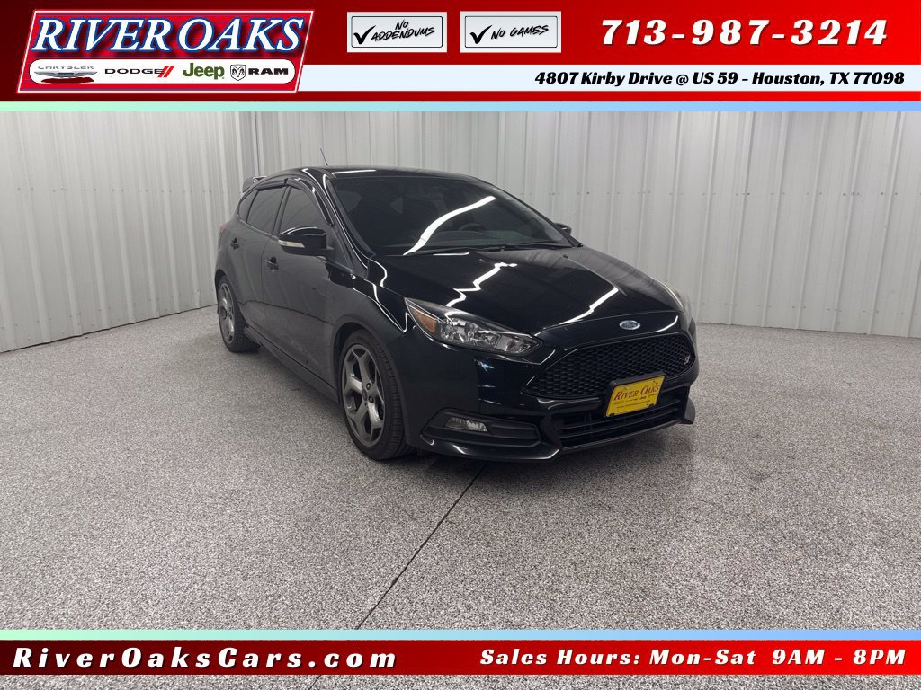 Used 2016 Ford Focus ST FWD image 1