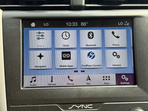 Used 2019 Ford Fusion SE FWD image 22
