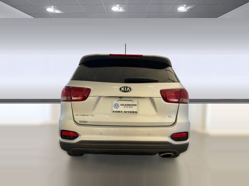 Used 2020 Kia Sorento S image 10
