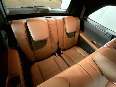 Used 2026 Mercedes-Benz GLS 450 4MATIC image 21
