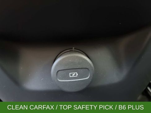 Used 2025 Volvo XC90 B6 Plus AWD/4WD image 18