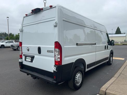 New 2026 RAM ProMaster 2500 w/ Upfitter's Prep Package FWD image 17