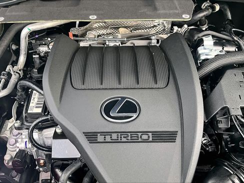 Used 2026 Lexus TX 500h AWD w/ Technology Package image 31