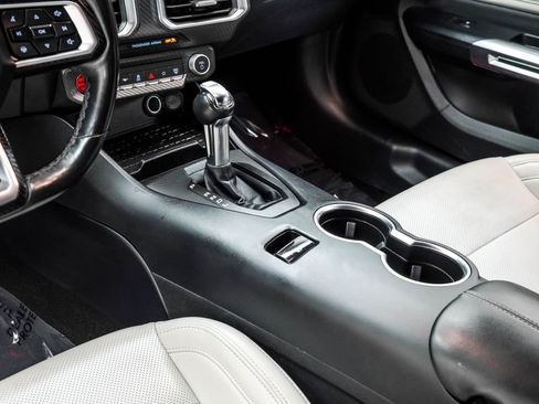 Used 2024 Ford Mustang Premium RWD image 29
