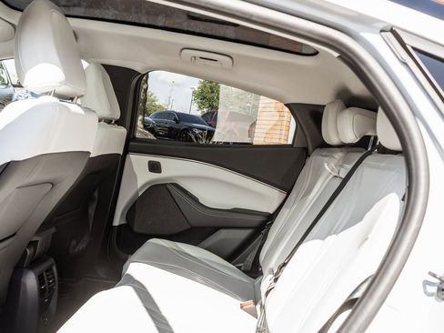 Used 2023 Ford Mustang Mach-E Premium image 31