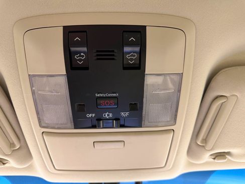 Used 2018 Lexus GX 460 Luxury w/ Preferred Accessory Package AWD/4WD image 31