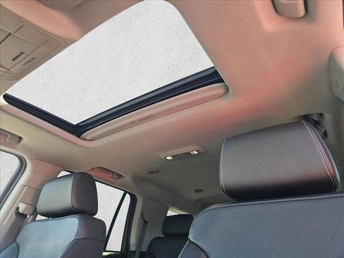 Used 2020 GMC Yukon SLT AWD/4WD image 23
