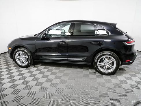 New 2026 Porsche Macan image 2