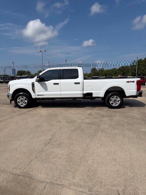 Used 2025 Ford F250 XLT w/ F-250 >10K GVWR Package AWD/4WD image 2