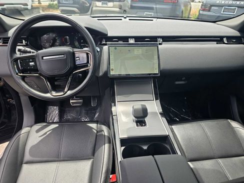 New 2025 Land Rover Range Rover Velar Dynamic SE image 22