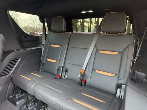 Used 2023 GMC Yukon AT4 w/ AT4 Premium Plus Package image 23