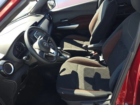 Used 2020 Nissan Kicks SR FWD image 5