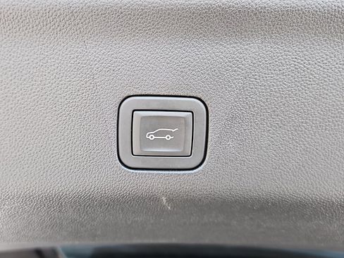Certified 2024 Cadillac Escalade Sport w/ LPO, ONYX Package AWD/4WD image 31