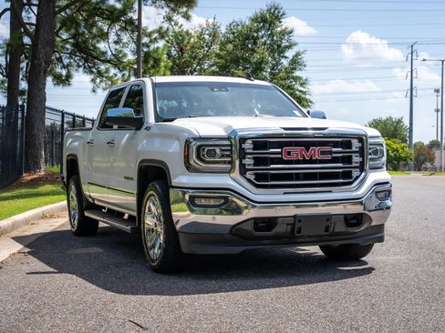 Used 2018 GMC Sierra 1500 SLT AWD/4WD image 3