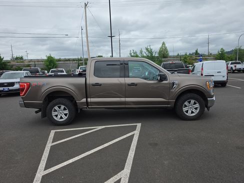 Used 2021 Ford F150 XLT w/ Equipment Group 301A Mid AWD/4WD image 5