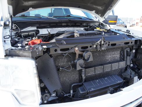 Used 2013 Ford F150 XLT w/ Mid Equipment Group image 15