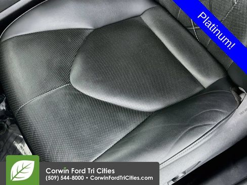 Used 2021 Toyota Highlander Platinum AWD/4WD image 23