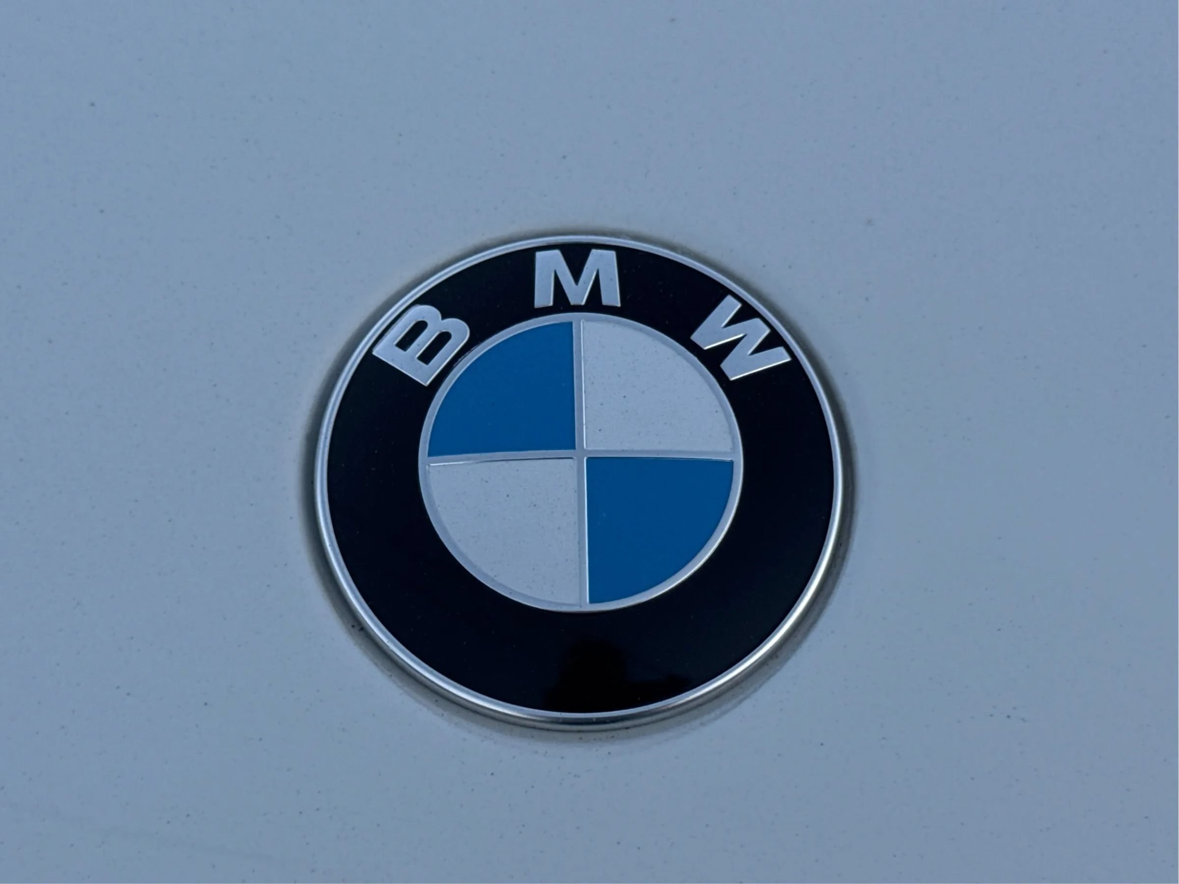 Used 2015 BMW 750Li RWD image 59