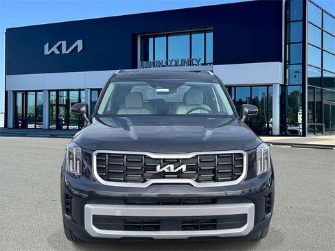 New 2025 Kia Telluride S image 7