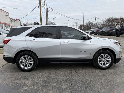 Used 2020 Chevrolet Equinox LS image 8