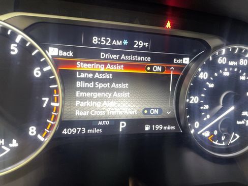 Used 2023 Nissan Pathfinder Rock Creek AWD/4WD image 12