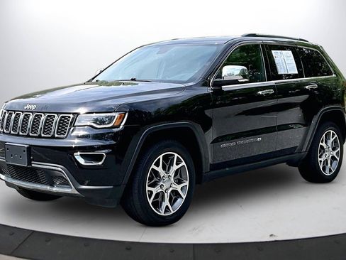 Certified 2022 Jeep Grand Cherokee Limited w/ Tech Group AWD/4WD image 4