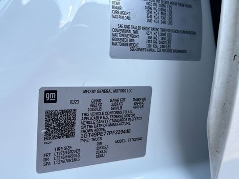 Used 2023 GMC Sierra 2500 AT4 w/ AT4 Premium Plus Package image 30