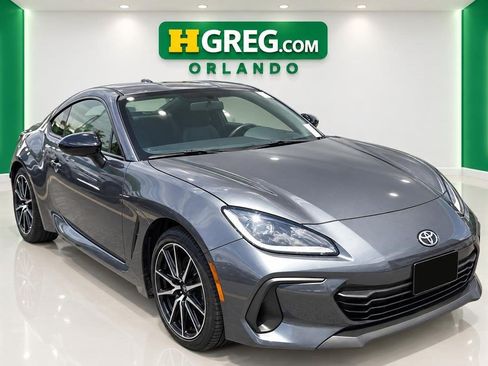 Used 2023 Toyota GR86 RWD image 4