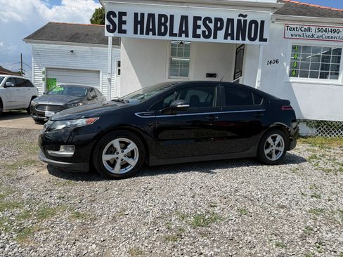 Used 2014 Chevrolet Volt Premium w/ Premium Trim Package image 2