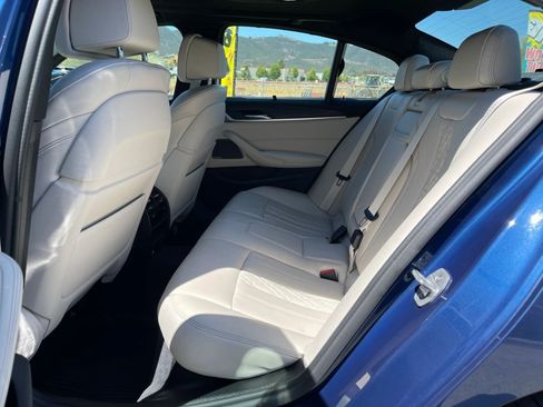 Used 2022 BMW 530e w/ Executive Package RWD image 18