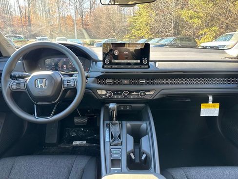 New 2025 Honda Accord SE image 14