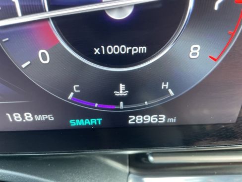 Used 2024 Kia Carnival SX Prestige image 10