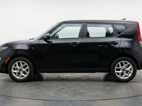 Used 2025 Kia Soul LX w/ LX Technology Package image 5