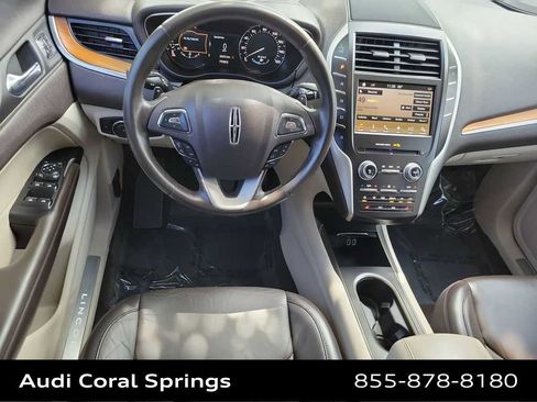 Used 2018 Lincoln MKC Select w/ Select Plus Package FWD image 10