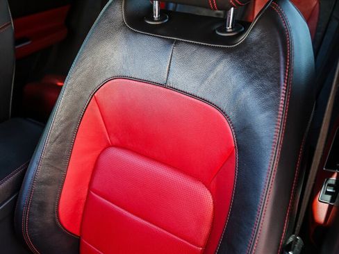 Used 2017 Jaguar XF R-Sport image 32