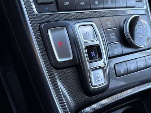 Used 2023 Hyundai Santa Fe Limited image 15