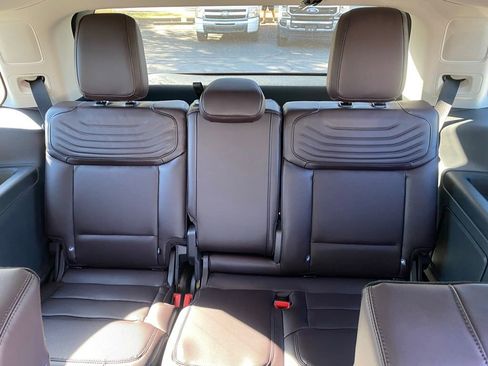 New 2025 Ford Expedition Platinum w/ Platinum Ultimate Package image 33