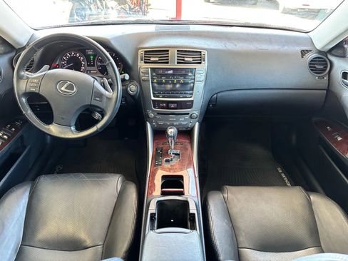 Used 2006 Lexus IS 250 image 9