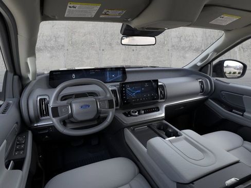 New 2026 Ford Expedition Active RWD image 9