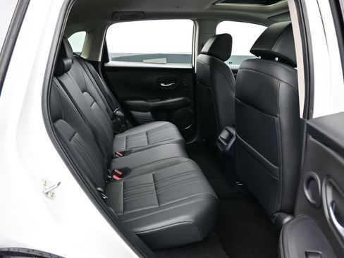 Used 2025 Honda HR-V EX-L image 32